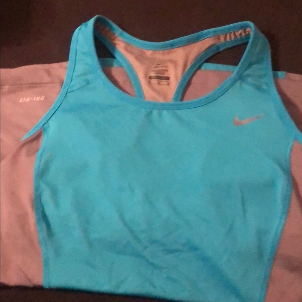 Razor back NIKE DRI FIT built in sports bra